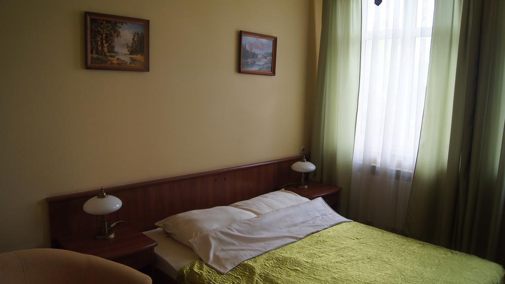 Alabastro Bed & Breakfast โทมาสชูฟ มาโซเวียซกี ห้อง รูปภาพ