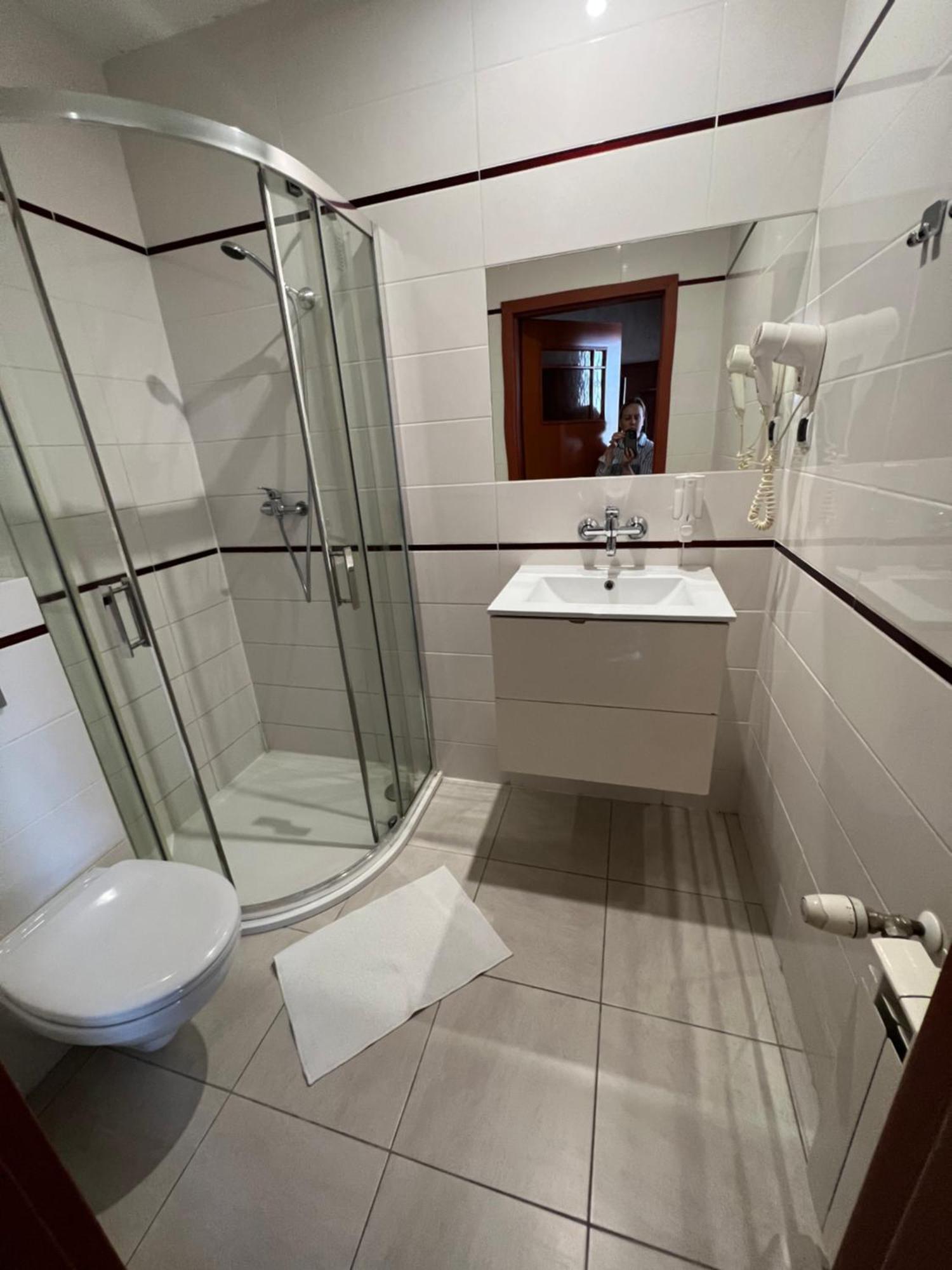 Alabastro Bed & Breakfast โทมาสชูฟ มาโซเวียซกี ภายนอก รูปภาพ