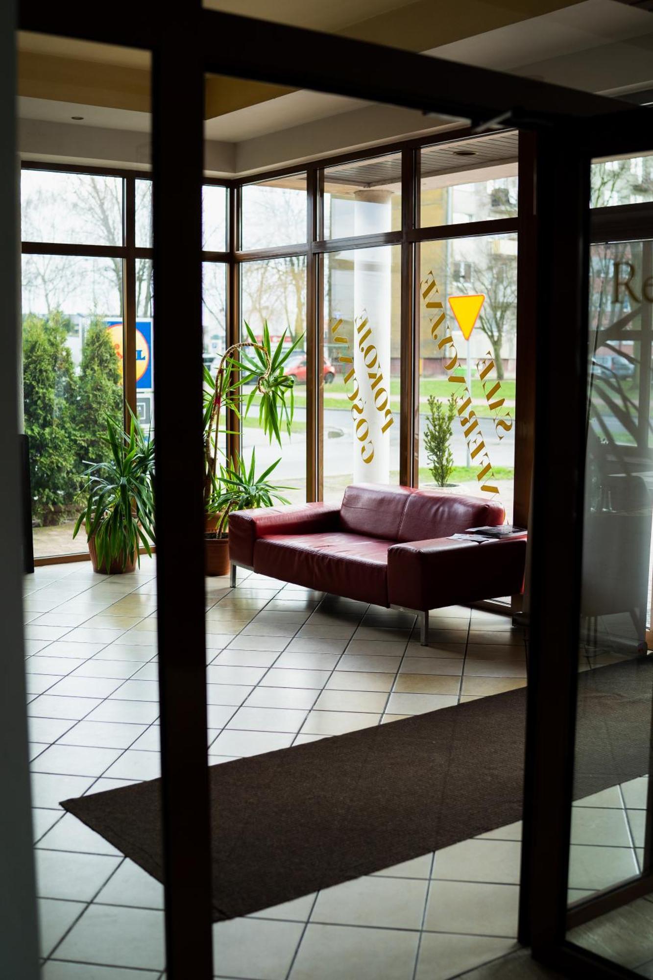 Alabastro Bed & Breakfast โทมาสชูฟ มาโซเวียซกี ภายนอก รูปภาพ